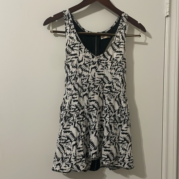 Silence + Noise Black and White Patterned Top Size XS - Picture 3 of 7